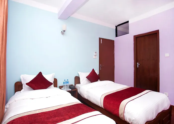 Hotel Oyo 356 Kanjerowa 3*