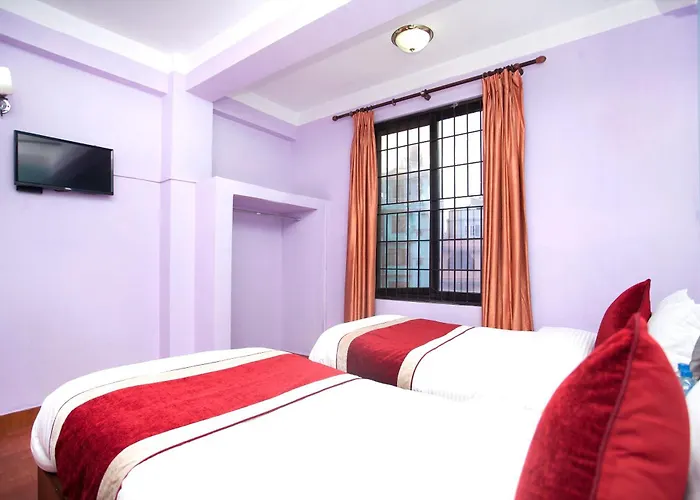 Oyo 356 Kanjerowa Hotel